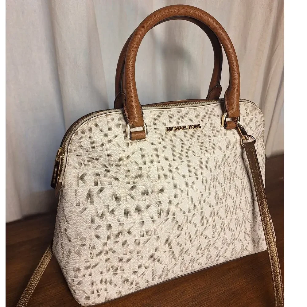 Michael Kors Cindy Large Dome Satchel crossbody bag w matching wallet vanilla